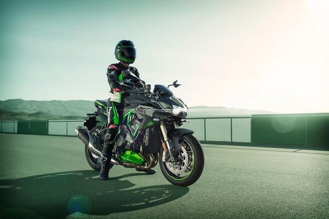 Motocykl Kawasaki Z H2 SE šedá / 2025