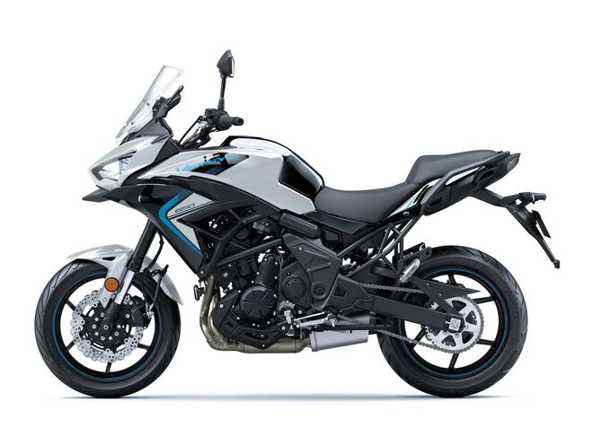 Motocykl Kawasaki Versys 650 bílý / 2025