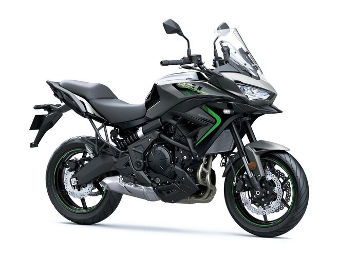 Motocykl Kawasaki Versys 650 šedý / 2025