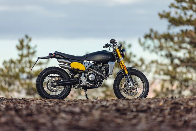 Motocykl Fantic Caballero 125 Scrambler - černá / 2023 Motocykl Fantic Caballero 125 Scrambler - černá / 2023